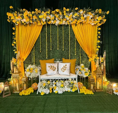 Top-Floral Rectangular Stage Setup