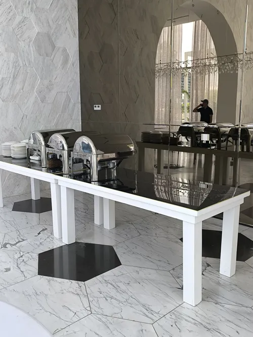 Mesa rectangular de madera 72x30 con sobre de espejo