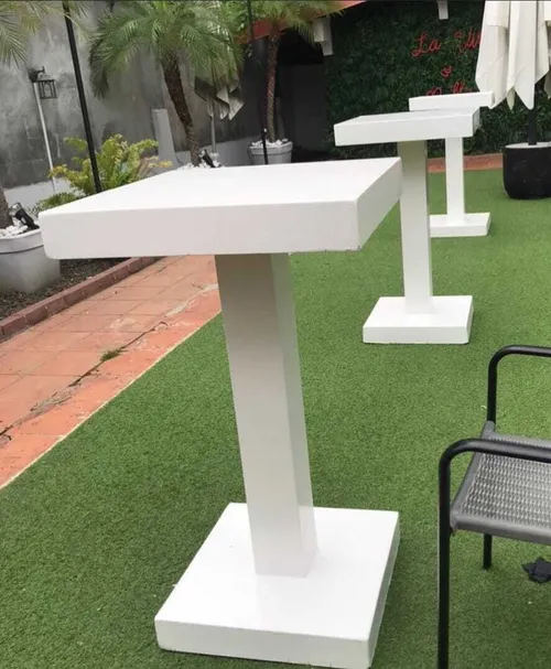 Mesa Coctelera de Madera 