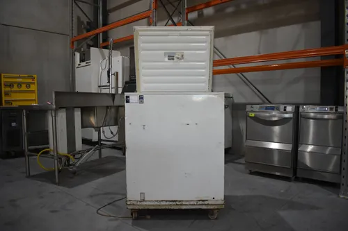 200L Westinghouse Chest Freezer