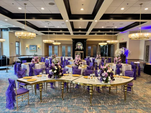 Fake flower arrangement 