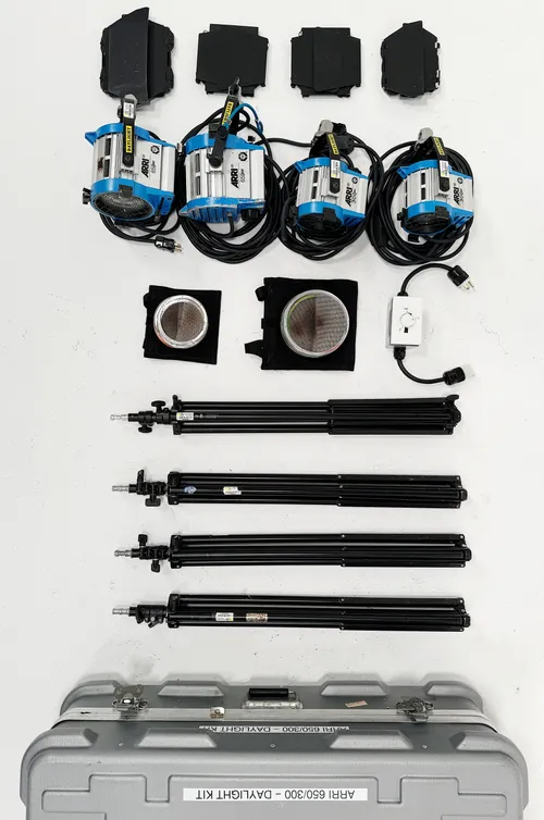 Arri 650/300 LED Lighting Kit - Daylight
