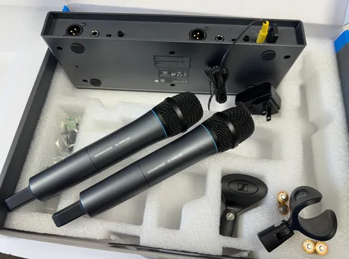Sennheiser Wireless Microphone Dual Kit