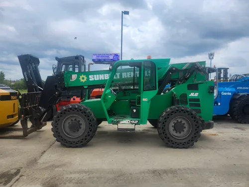 JLG 6042 6000lb Telehandler