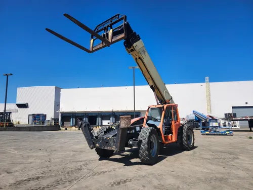 JLG 1055 Telehandler 10k lift cap 55ft reach