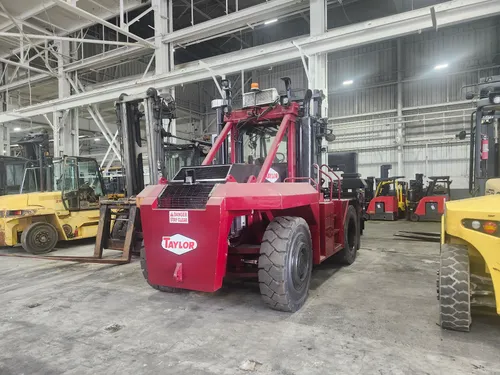 2016 TAYLOR TN520S 52000lb Forklift