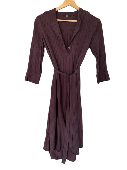 Bordó šaty s proužky