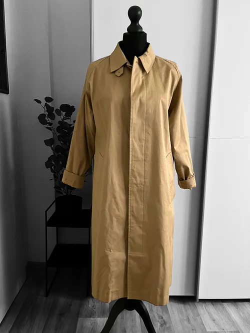 Hnědý kabát LeGer