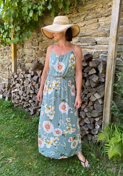 Květované maxišaty