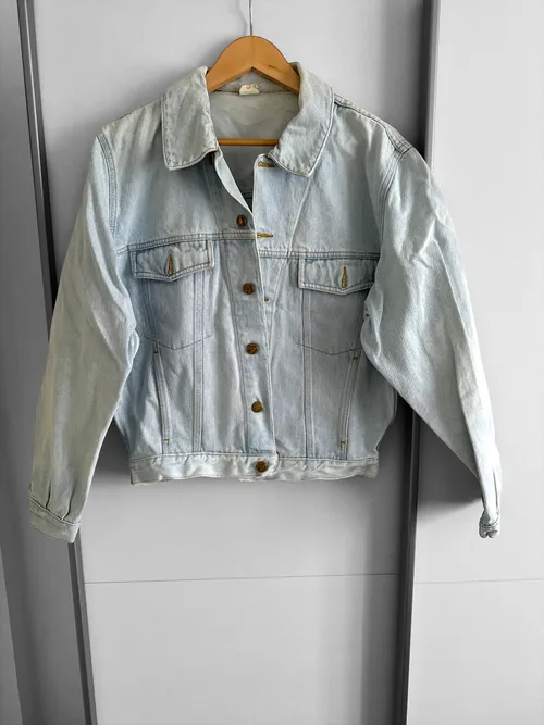 Světlá džínová bunda