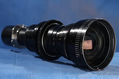 Angenieux zoom 25-250mm T3.9 (PL)