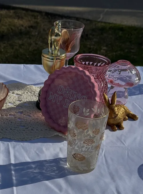 Pink Circle Wavey Frames