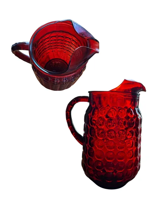 Red Pitchers