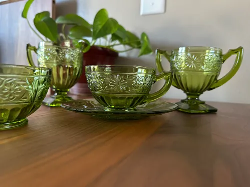 Daisy Green by Indiana Glass