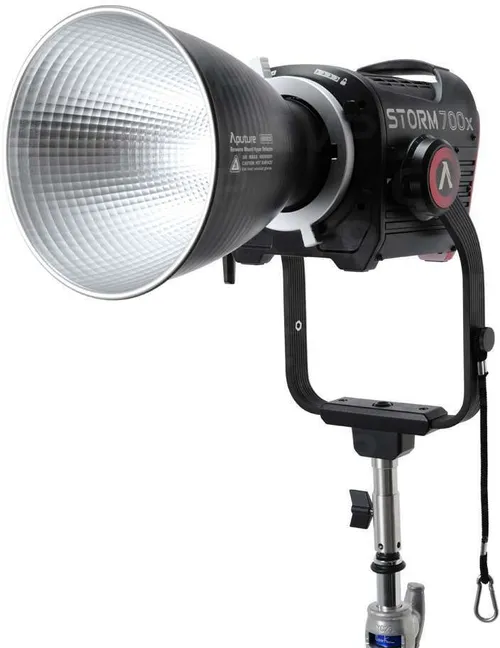 Aputure STORM 700x