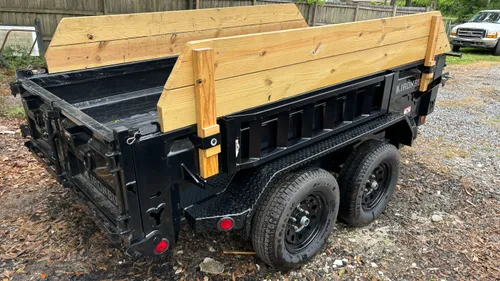 Small 4 yd hydraulic dump trailer