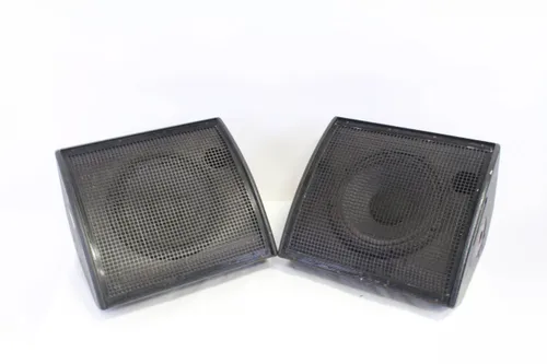 D&B Max