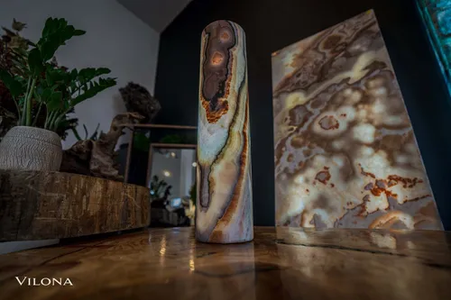 Sahara Onyx Crystal Table Lamp (7/7)