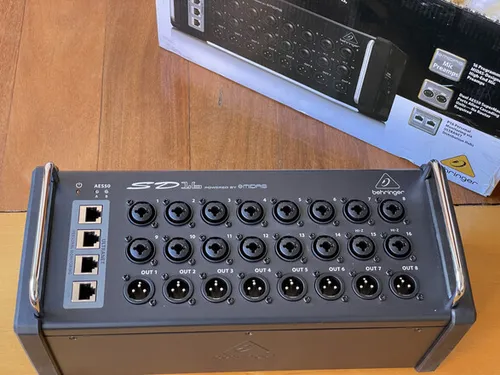 Behringer SD16  Digital Snake