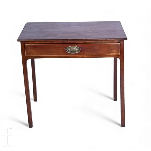 Small mahogany Side Table