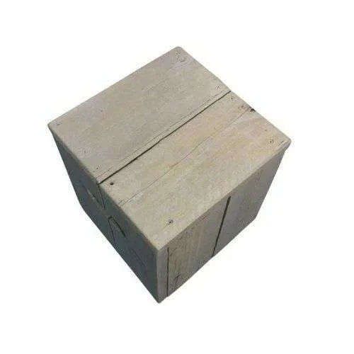 Steigerhouten zitblok 40x40x40 - 2de hands