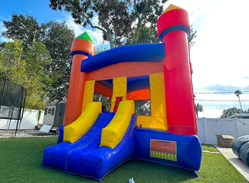 Classic Bounce House 13x15