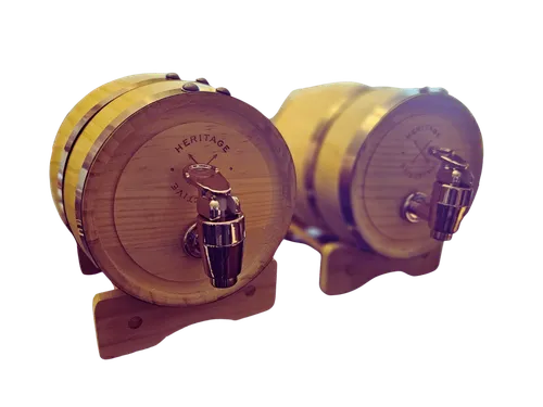 Set of 2 Barrel Decor With Gold Accents