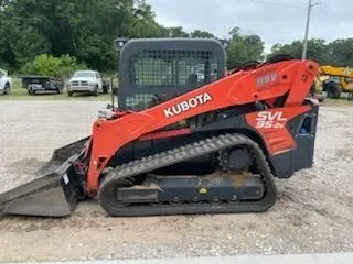 Skid Steer - Kubota SVL 95-2S (Cab)