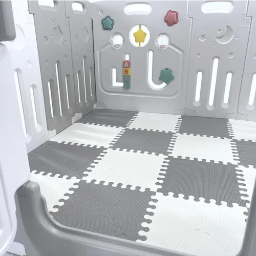 Playpen with floor mats