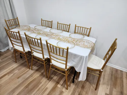 8-people Table Setup - Clear Charger plates