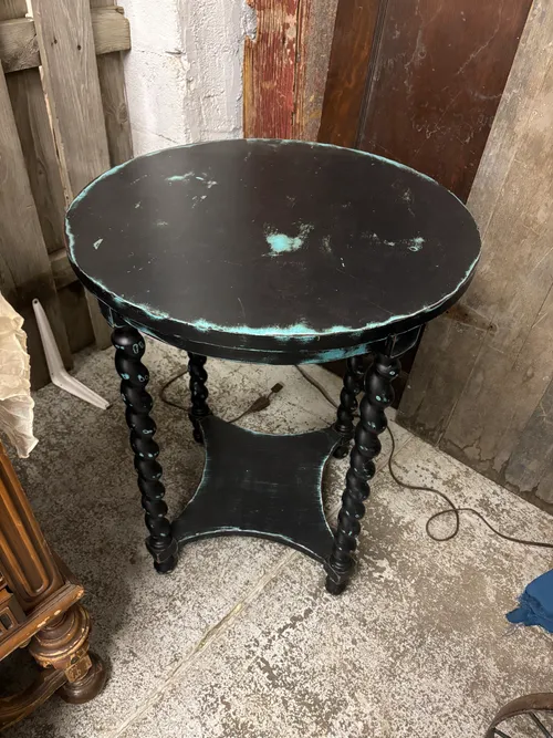 Round Side Table
