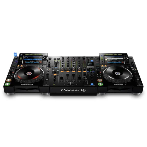 Set DJ Pioneer: 2 x CDJ 2000 NX2 + 1 x DJM 900 NX2
