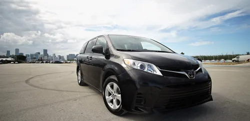 2019 Toyota Sienna #001340