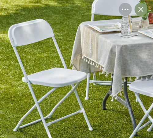 White folding Chair