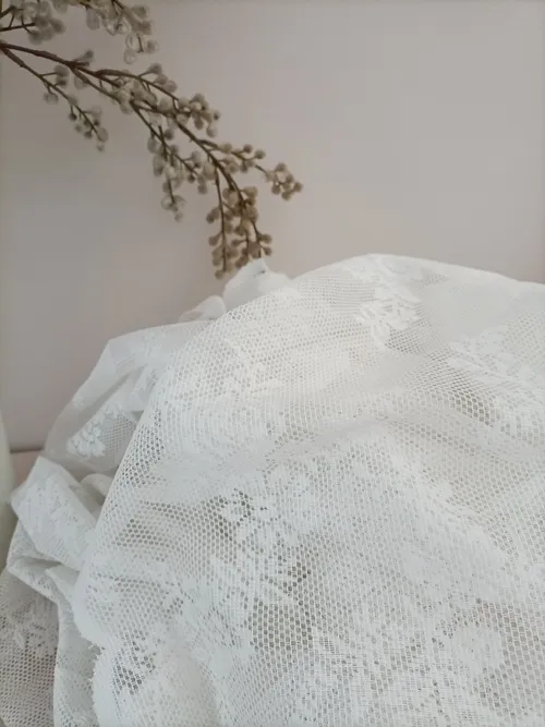 Rideau dentelle grand-ma