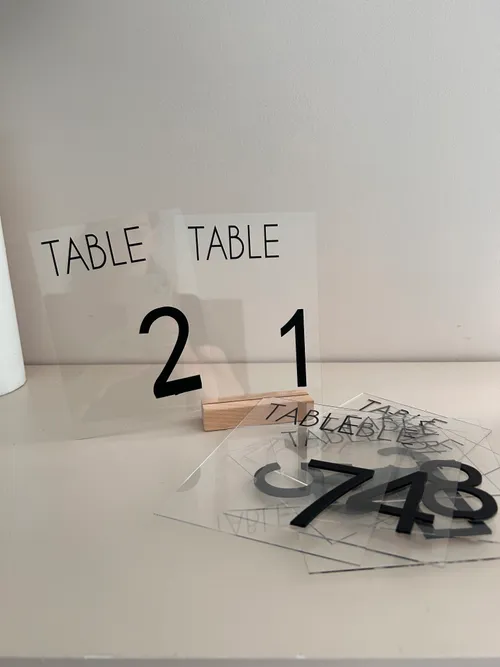NUMERO DE TABLE NOIR PEXIGLASS