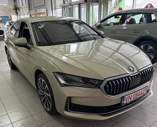 SKODA SUPERB LAURIN&KLEMENT