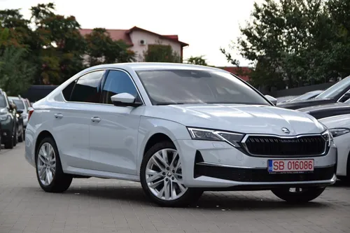 SKODA OCTAVIA SELCTION 2024 DSG 2.0 TDI