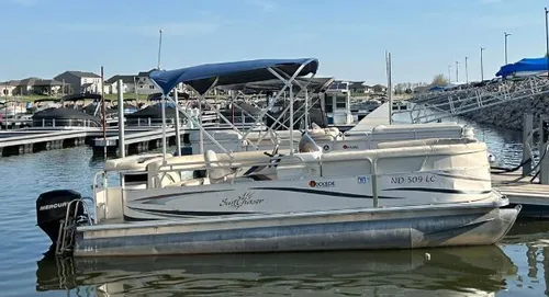 Small Pontoon (capacity up to 10)