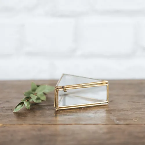 Boîte Lison triangle doré