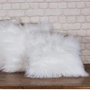 Coussin fourrure - blanc ou gris