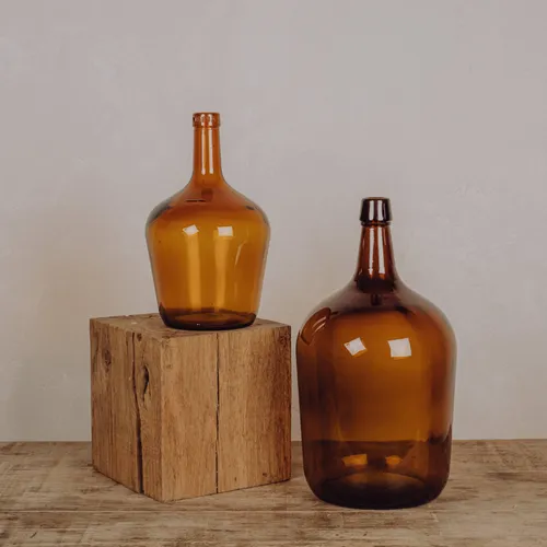 Dame Jeannette ambrée