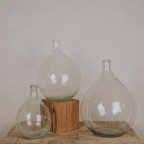 Dame Jeanne transparente