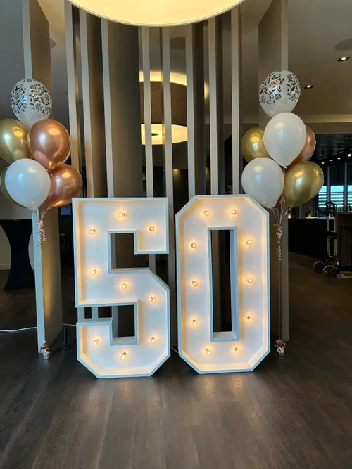 Chiffres Illuminées 50