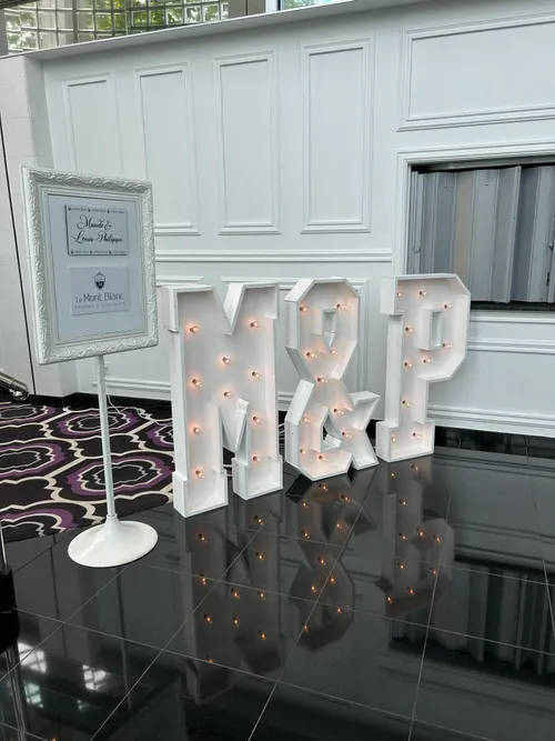Lettres Lumineuses Géantes (Forfait Mariage)