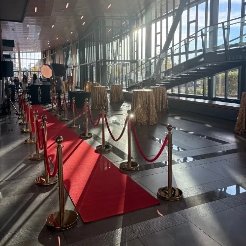 Forfait Tapis Rouge 20 pieds & Poteaux