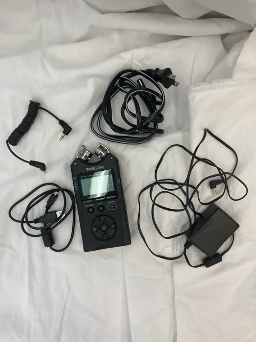 Tascam DR40 Recorder