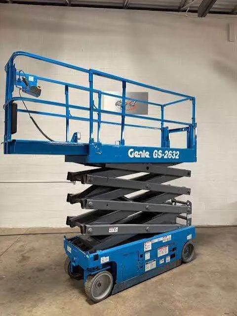 Genie 2632 Scissor Lift 9