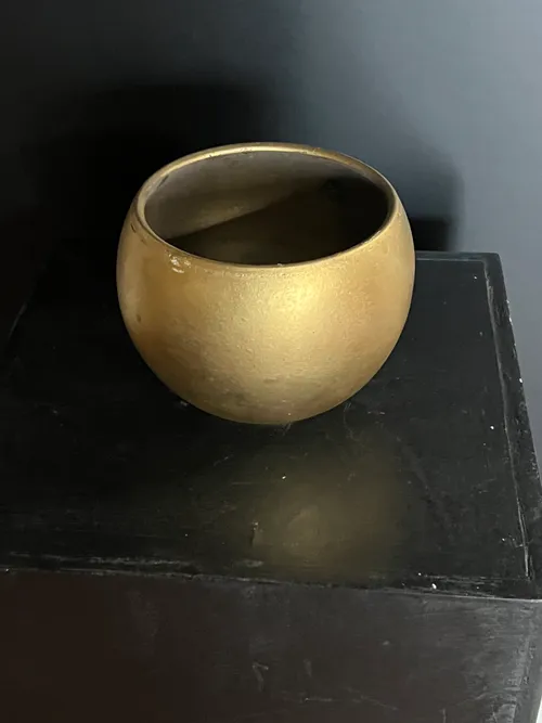 Gold  Vase 5in roud
