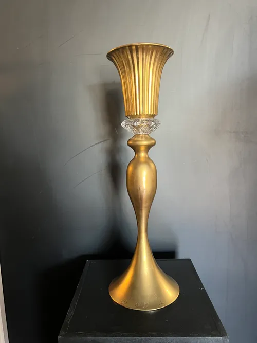 22in Gold Trumpet w diamond -neck